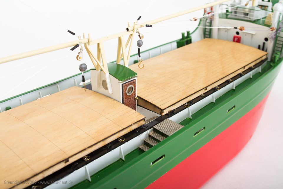 MS Greundiek Küstenmotorschiff Bausatz mit Kunststoffrumpf