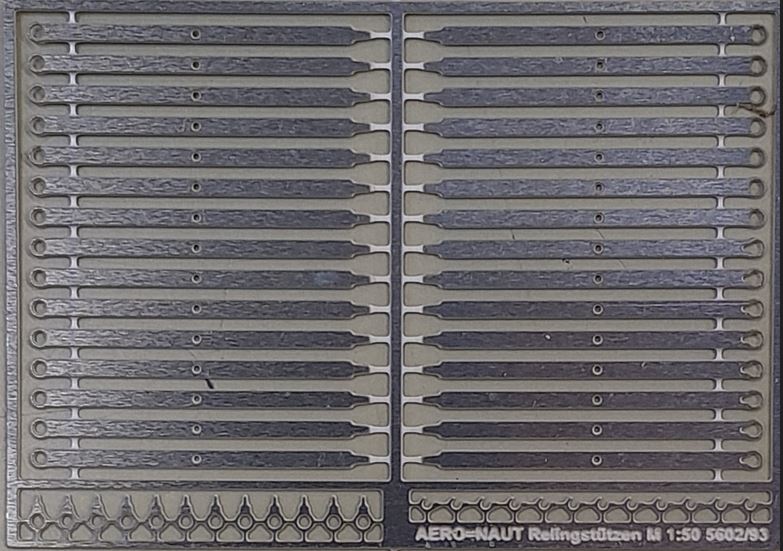 Relingstützen geätzt 2 Züge Höhe 20,5 mm, 32 Stück, 1:50, Durchzüge 0,5/0,8mm