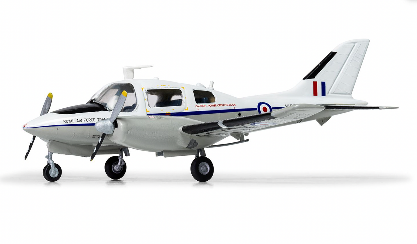 Beagle Basset 206, 1:72, Airfix Vintage Classics