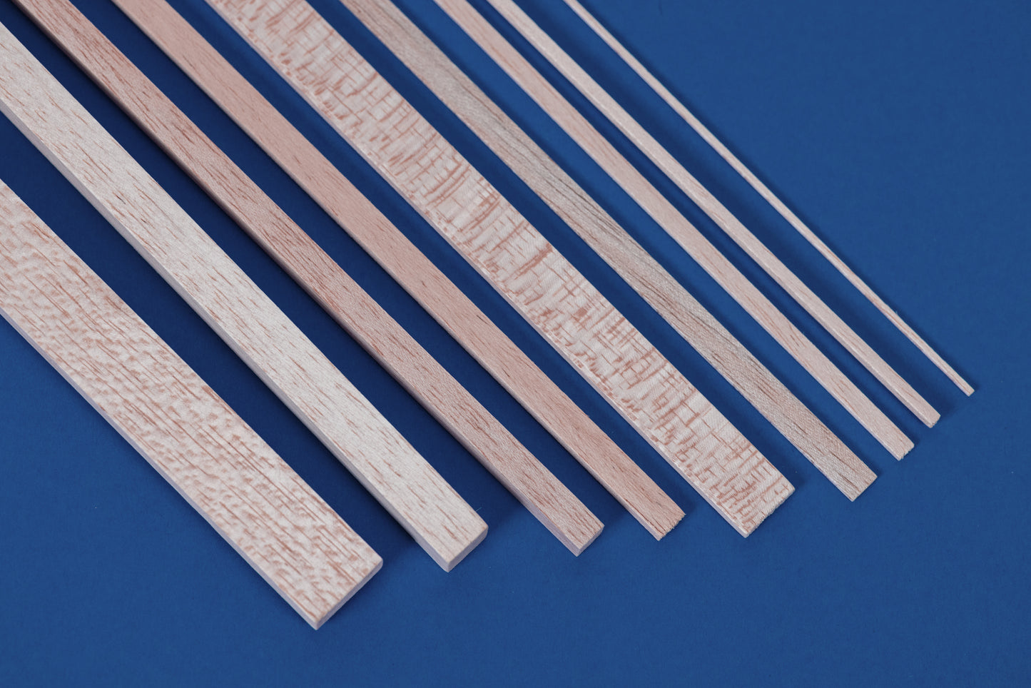 Balsaleiste   2 x  4 x  920 mm