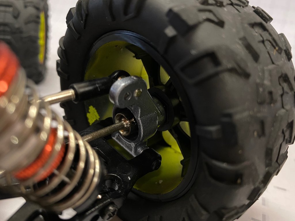 DF06 Evolution 4WD Truck mit Fernsteuerung, 1:14, RTR Spritzwassergeschützt