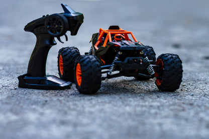 DF-Fun-Racer mit Fernsteuerung  RTR 4WD