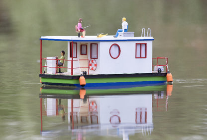 GK SH Hausboot klassisches Design + Basis mit Motor, Servo, Regler, Länge 435 mm