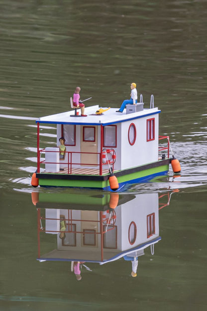 GK SH Hausboot klassisches Design + Basis mit Motor, Servo, Regler, Länge 435 mm