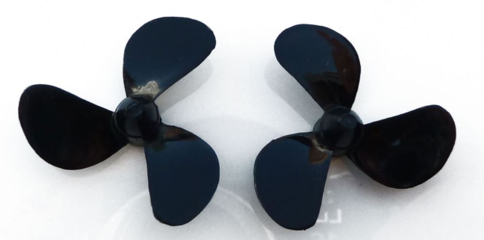 Schiffsschraube D 30 mm / Steigung 16 mm / M4 Gewinde / 3 Blatt rechtslaufend / Kunststoff