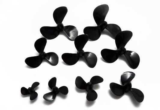 Schiffsschraube D 20 mm / Steigung 10,5 mm / M2 Gewinde / 3 Blatt rechtslaufend / Kunststoff