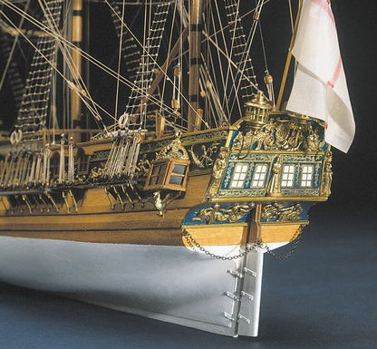 Royal Caroline               Länge   830 mm