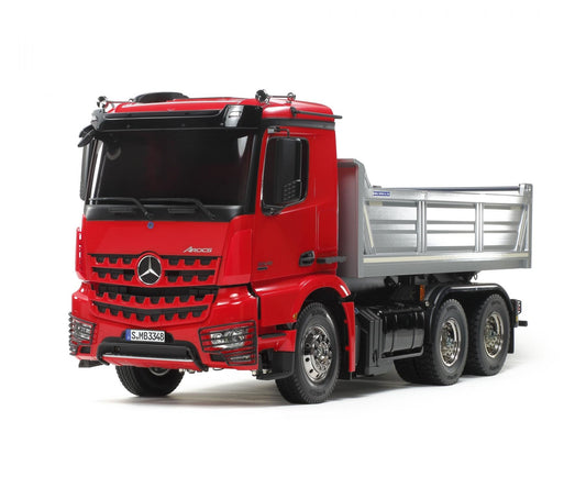Mercedes-Benz Arocs 3348 Muldenkipper rot/silber, Tamiya Bausatz, 1:14