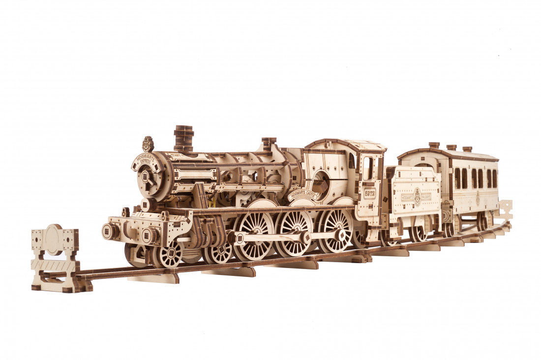 Harry Potter´s Hogwarts Express mit Tender und Wagon              UGears