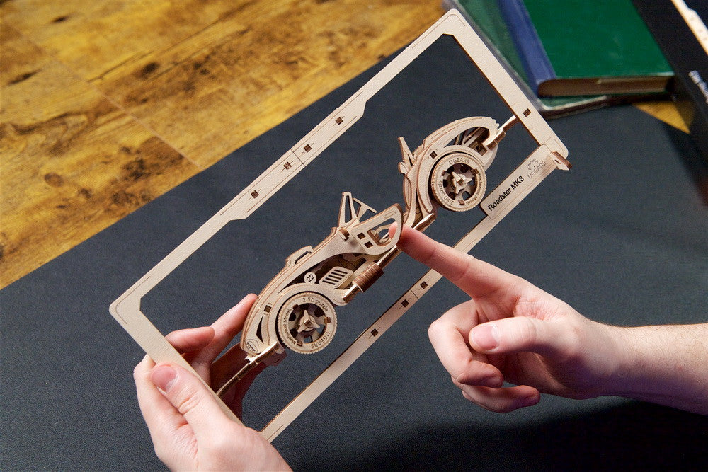 2,5D Wandbild Roadster Mk. 3                           UGears