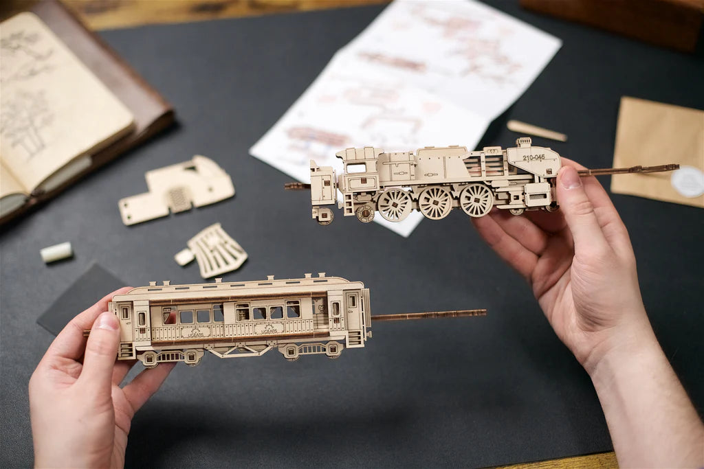 2,5D Wandbild Dampflokomotive                           UGears