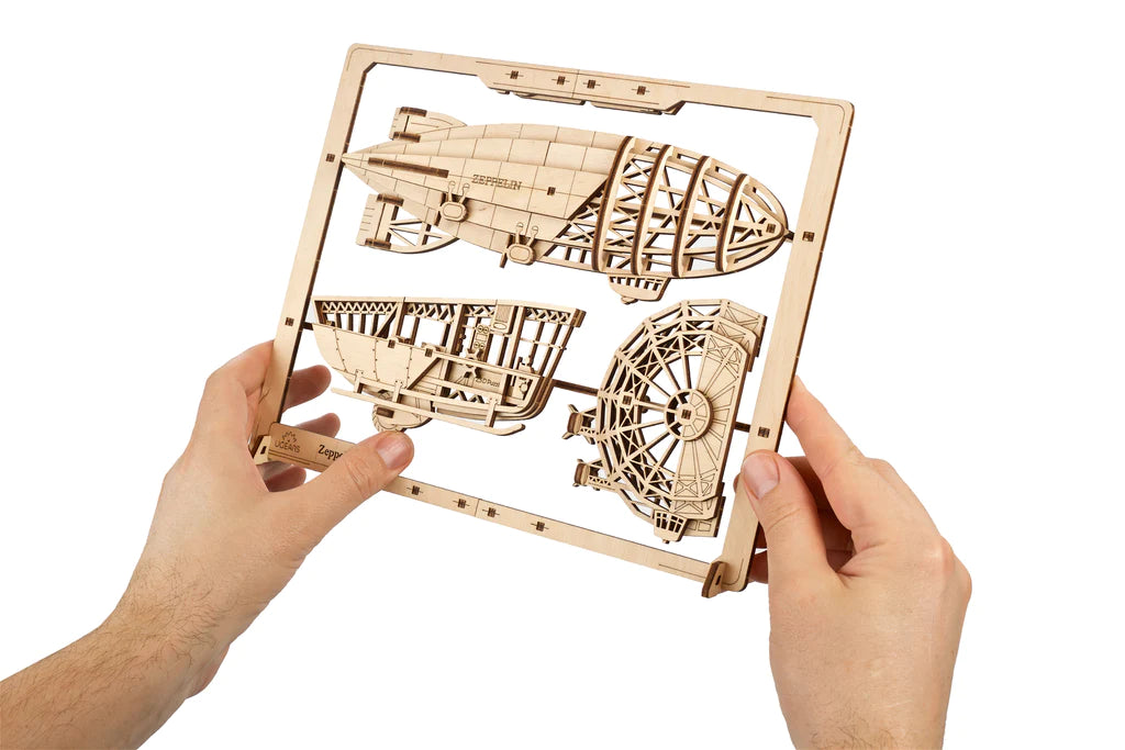 2,5D Wandbild Luftschiff / Zeppelin                           UGears