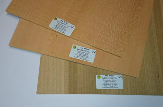 Walnußsperrholz 1000 x  200 x 5.0 mm 3 fach